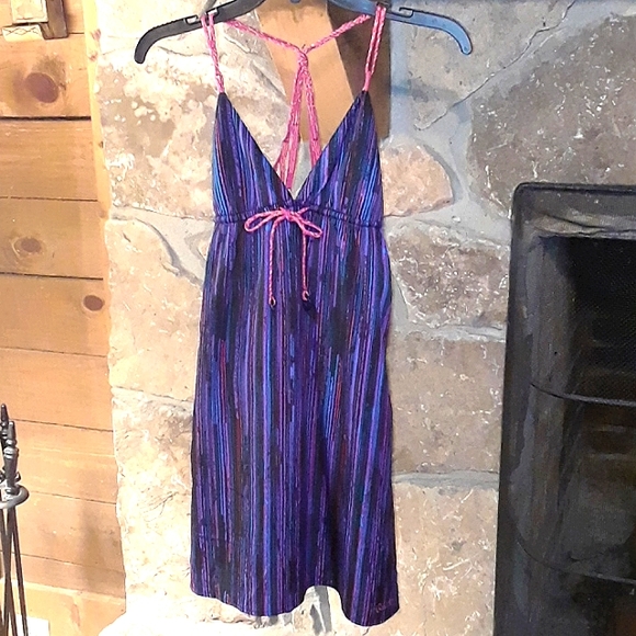 Billabong sundress - Picture 1 of 8